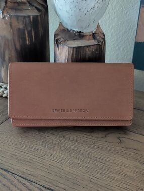 Spike & Sparrow Leather RFID Wallet